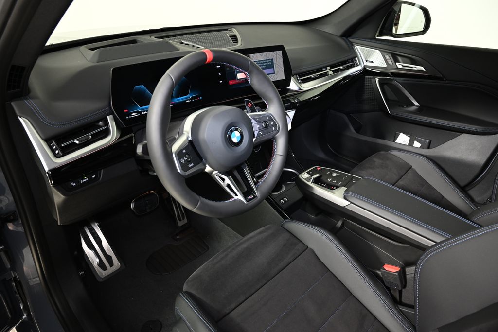 Thumbnail: 2025 BMW X1 - 16