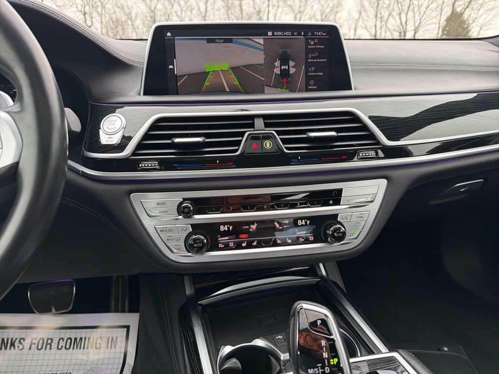Thumbnail: 2022 BMW 7 Series - 16