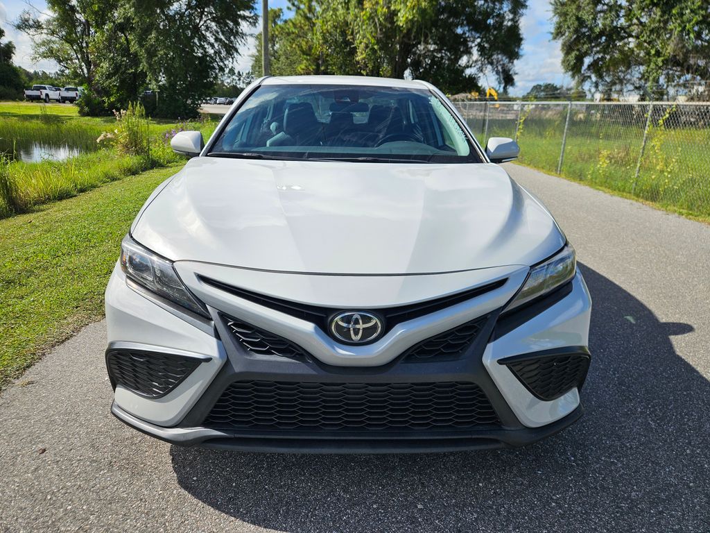 Thumbnail: 2022 Toyota Camry - 8
