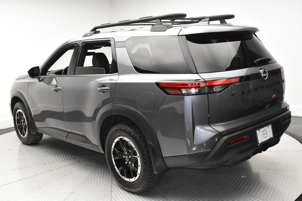 Thumbnail: 2024 Nissan Pathfinder - 7