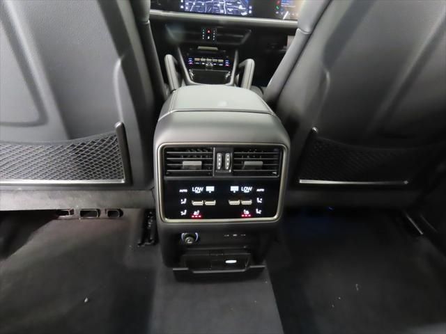 Thumbnail: 2025 Porsche  - 4