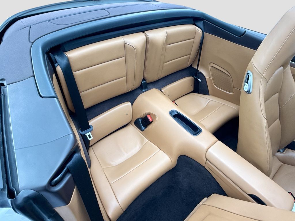 Thumbnail: 2015 Porsche 911 - 28