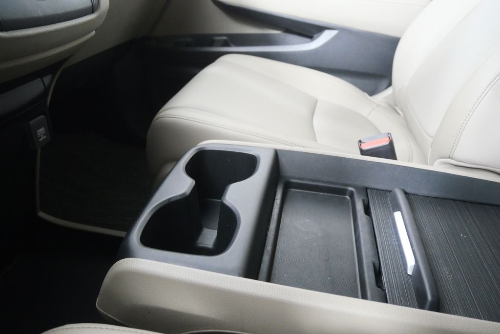 Thumbnail: 2023 Honda Odyssey - 30