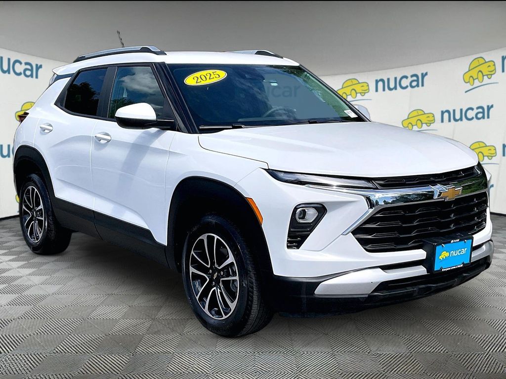 Summit White 2025 Chevrolet Trailblazer SUV / Crossover Four-Wheel Drive 9-Speed Automatic