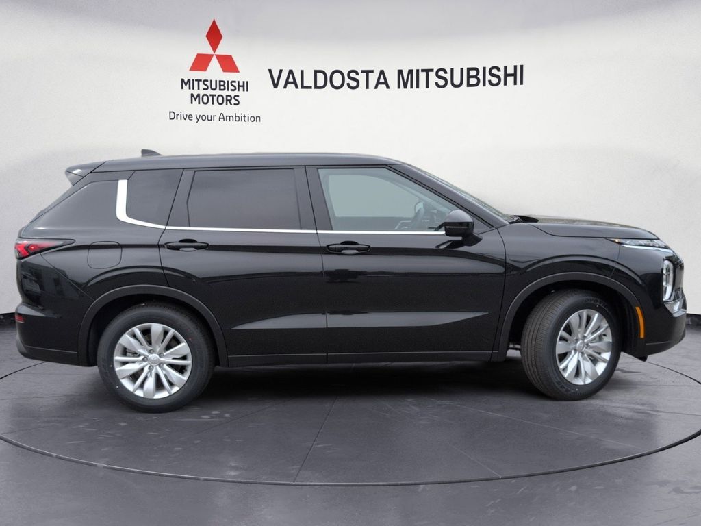 New 2026 Mitsubishi Outlander SUV