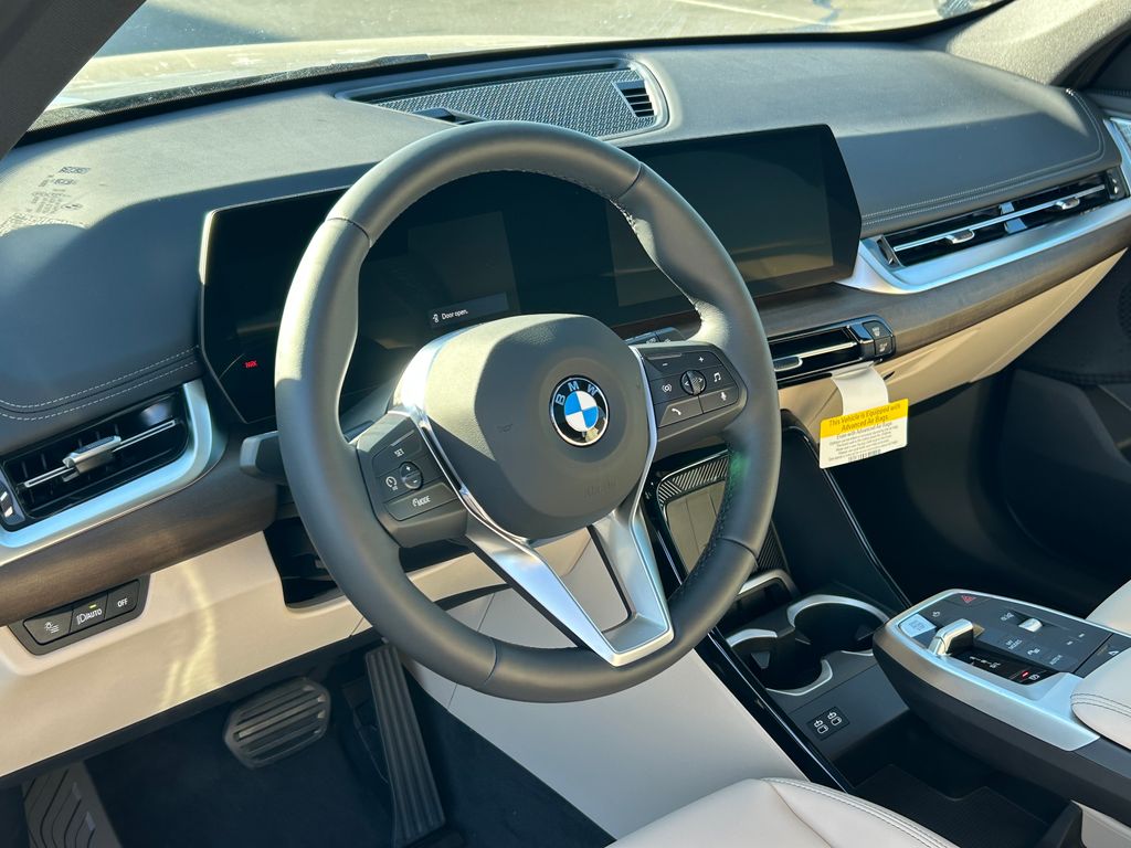 2025 BMW X1 xDrive28i 14