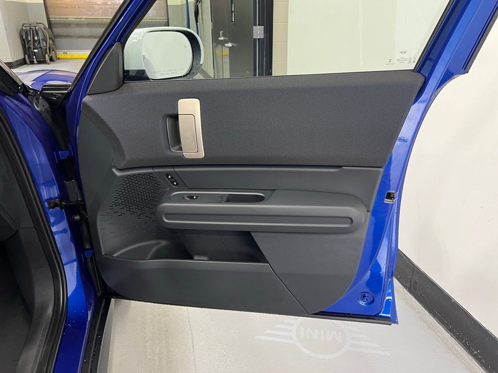 Thumbnail: 2025 MINI Cooper Countryman - 27