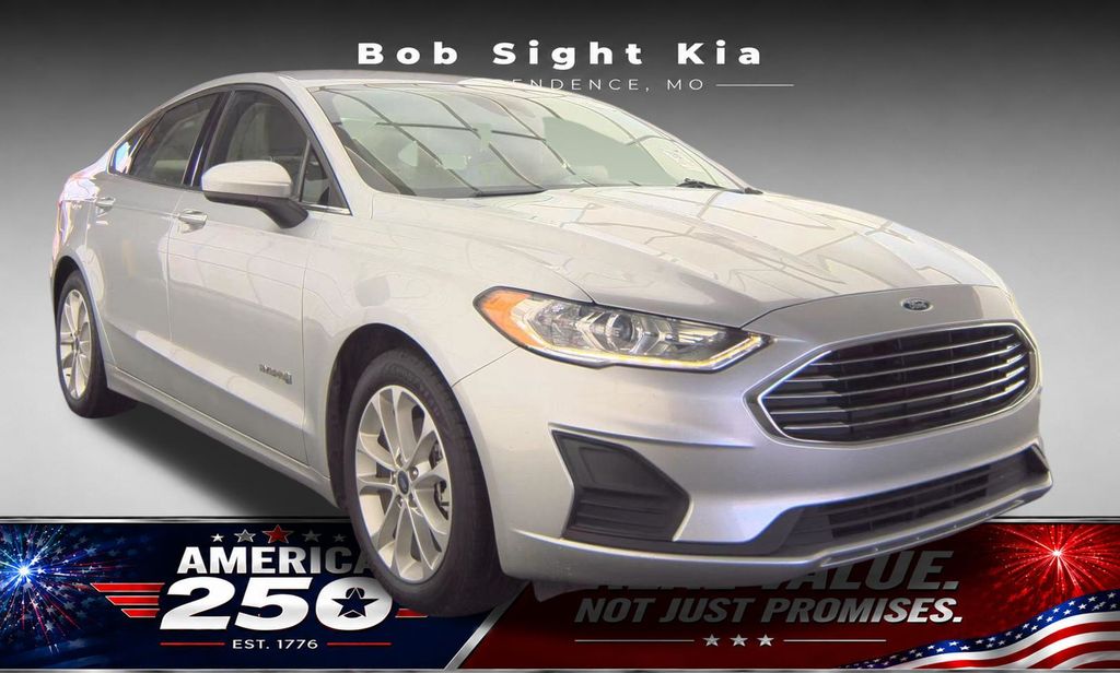 2019 Ford Fusion Hybrid SE