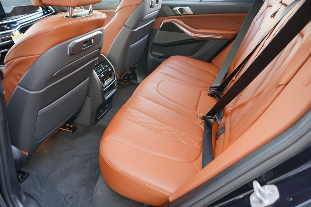 Thumbnail: 2026 BMW X5 - 19