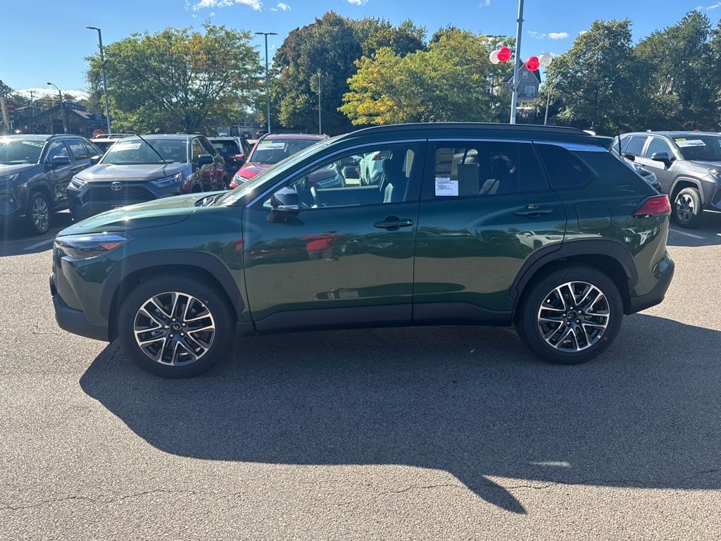 2026 Toyota Corolla Cross XLE photo 2