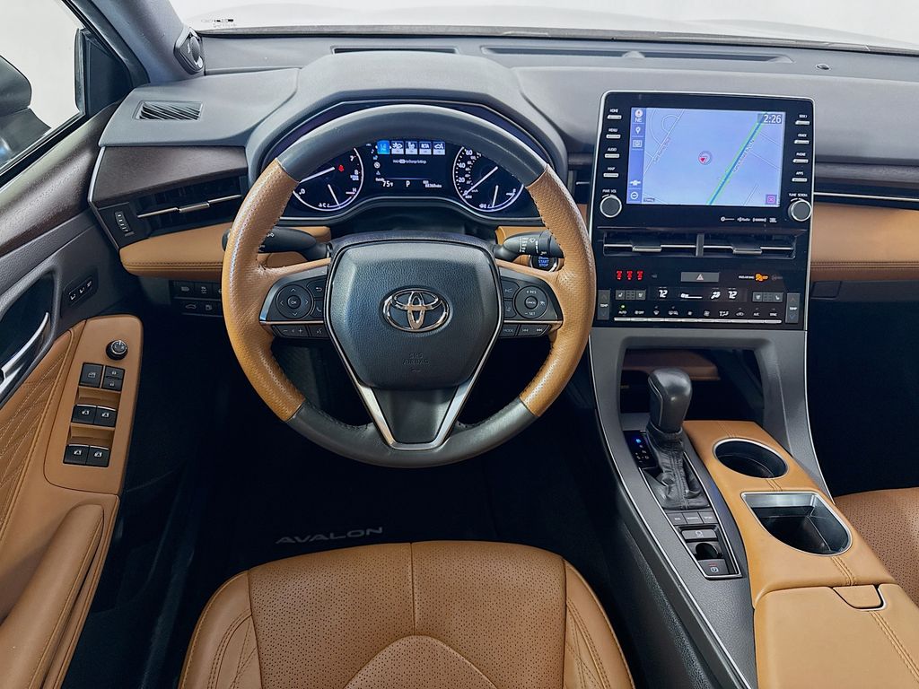 Thumbnail: 2020 Toyota Avalon - 23