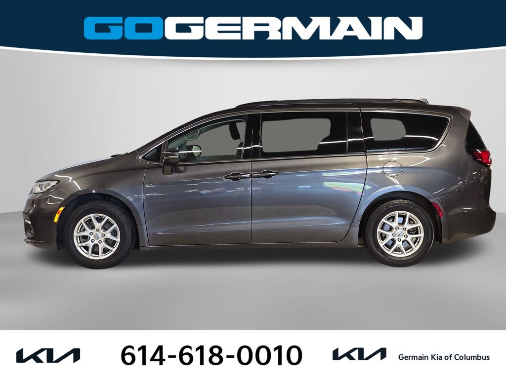Used 2022 Gray Chrysler Touring L image 11