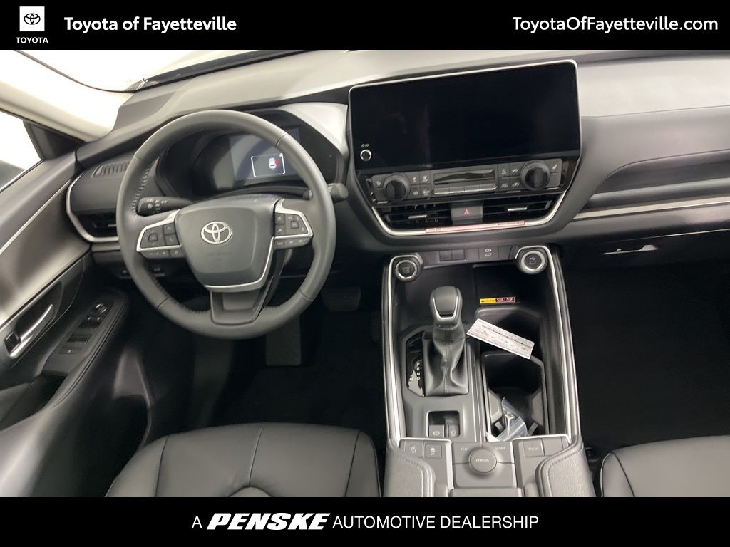 Thumbnail: 2026 Toyota Grand Highlander - 15