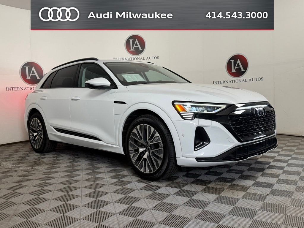 Glacier White Metallic 2024 Audi Q8 e-tron quattro Prestige AWD SUV / Crossover All-Wheel Drive Automatic