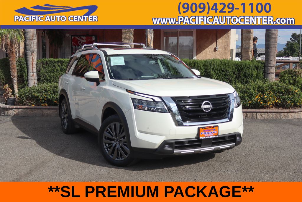Pearl White Tricoat 2022 Nissan Pathfinder SUV / Crossover Front-Wheel Drive 9-Speed Automatic