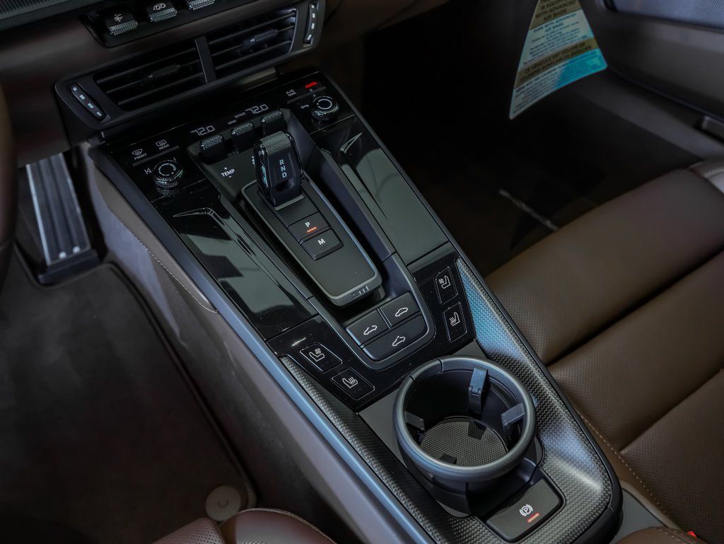 New 2026  Porsche Carrera 4S image 23