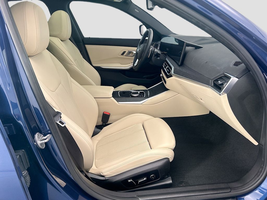 Thumbnail: 2024 BMW 3 Series - 19