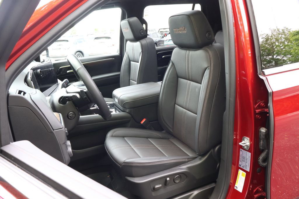 2025 Chevrolet Tahoe High Country 26