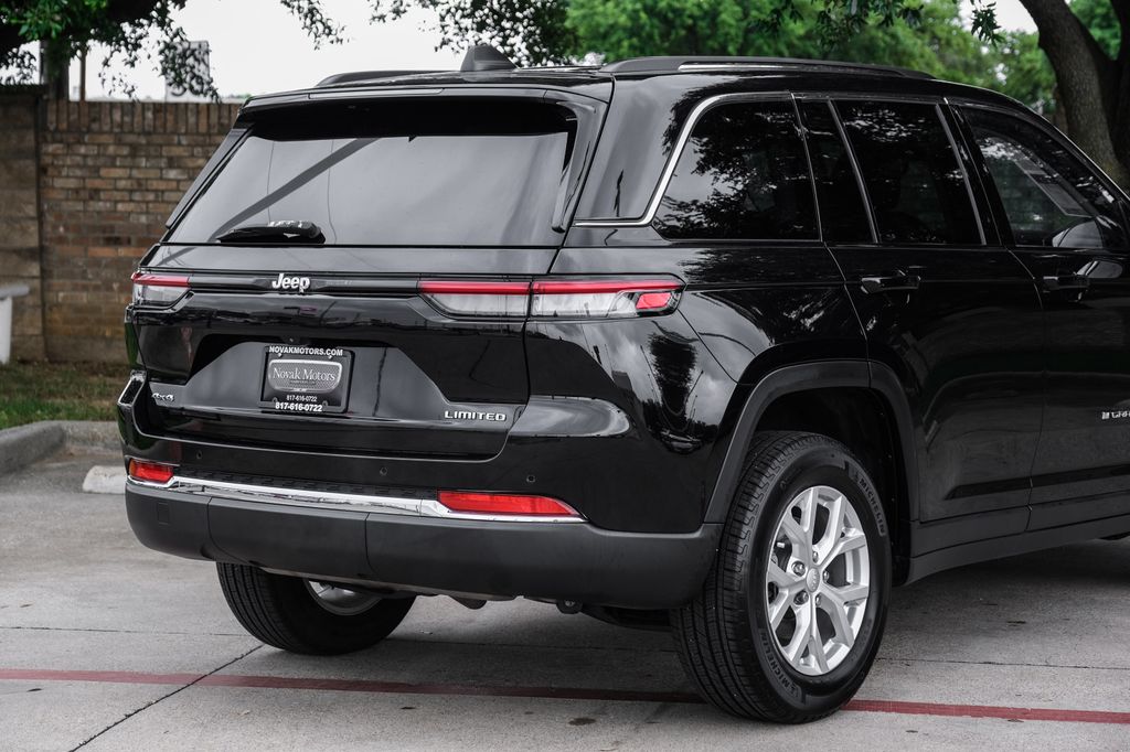 used 2023 Jeep Grand Cherokee car, priced at $34,153