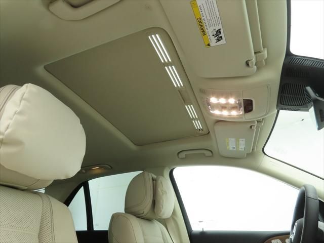 Thumbnail: 2026 Mercedes-Benz GLE - 18