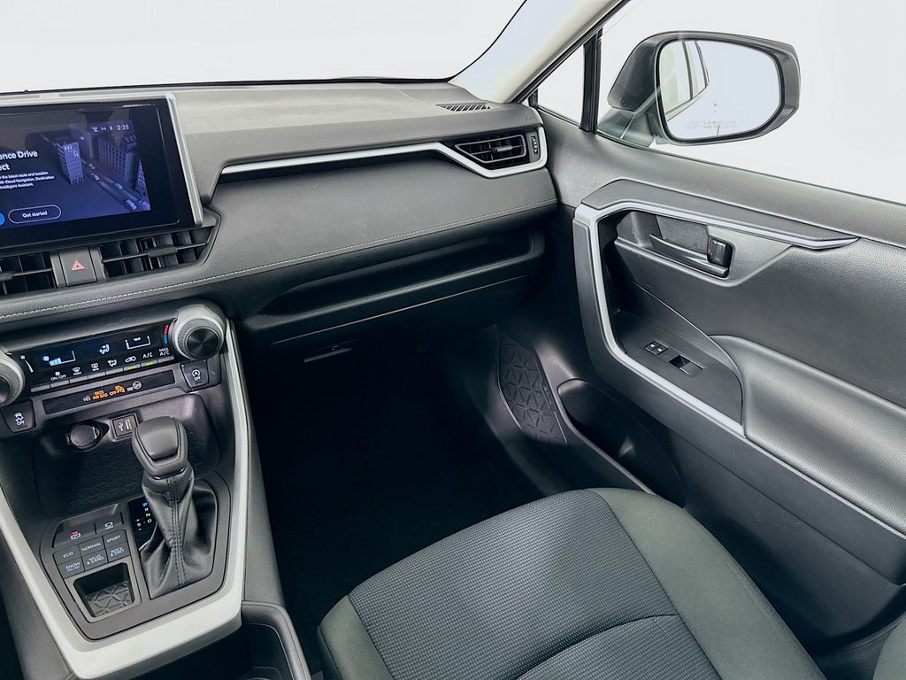 Thumbnail: 2023 Toyota RAV4 - 22