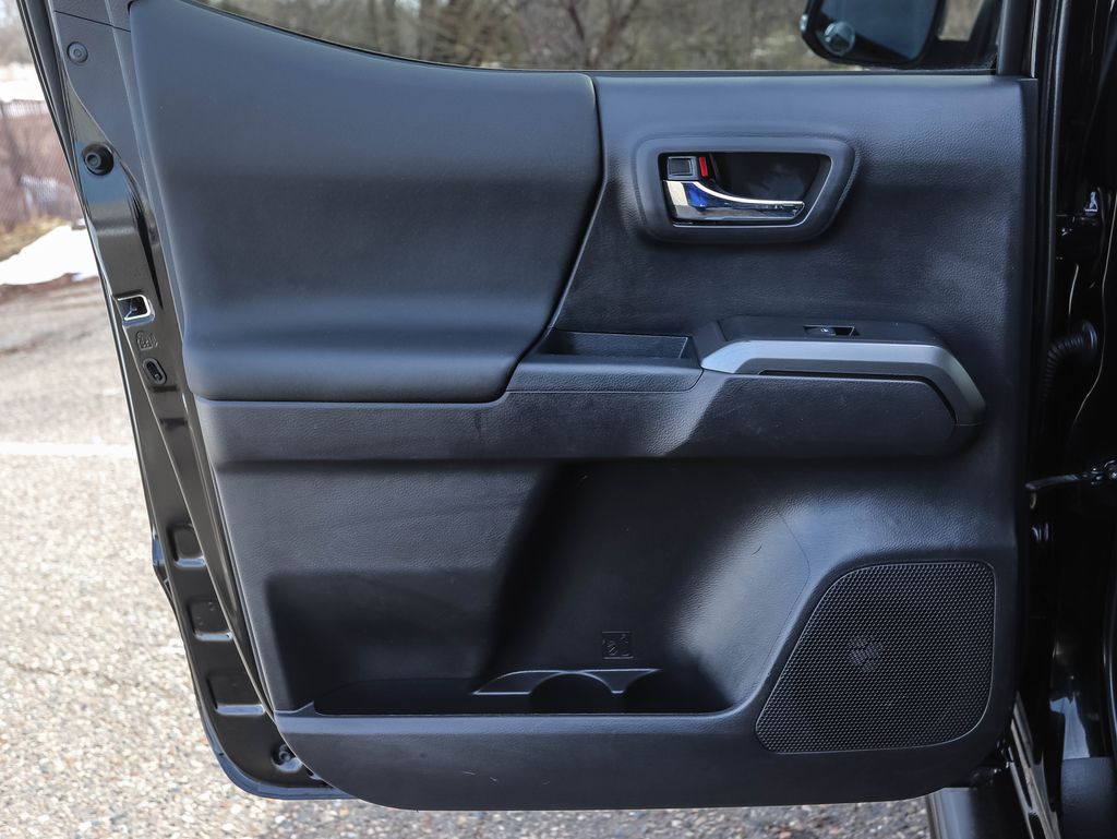 Thumbnail: 2023 Toyota Tacoma - 18