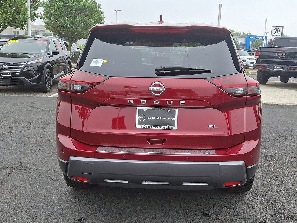 2024 Nissan Rogue SL 5