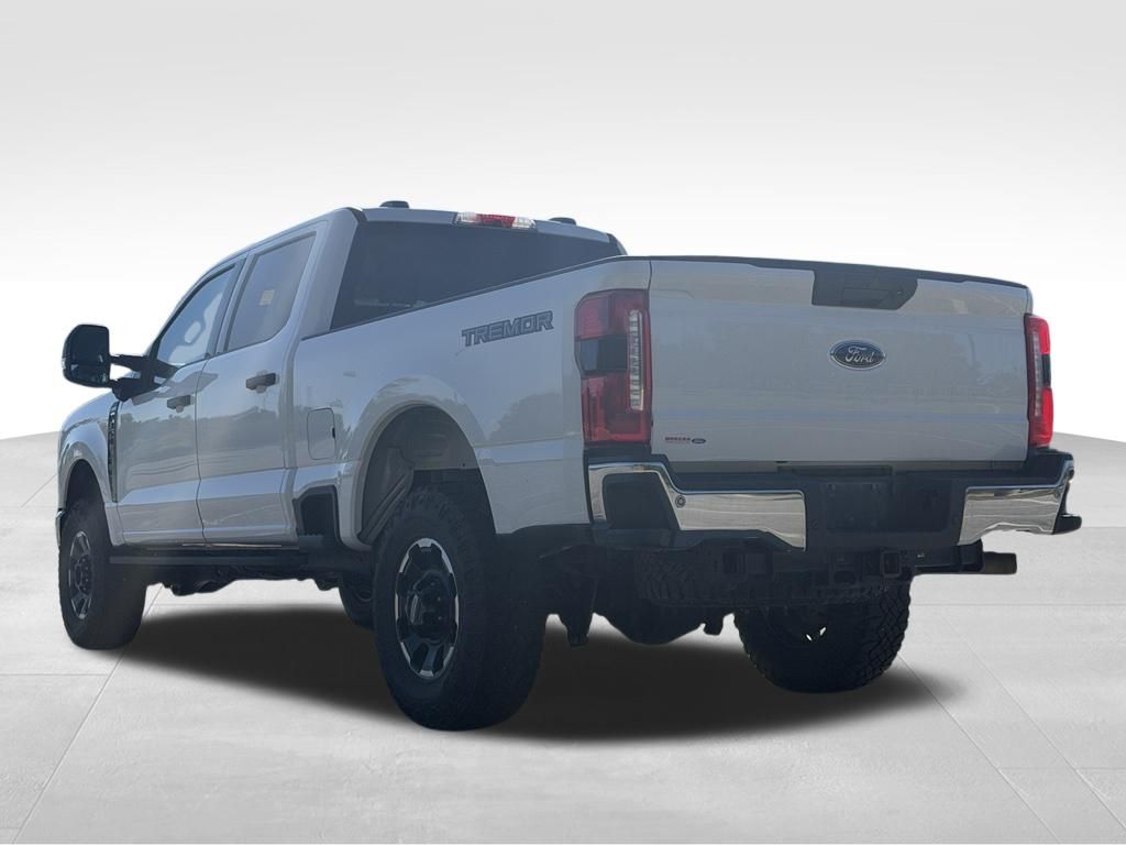 2025 Ford F-350 Super Duty XLT