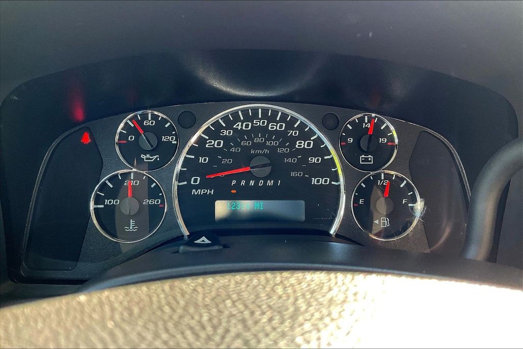Used 2025 GMC Savana 2500 Van