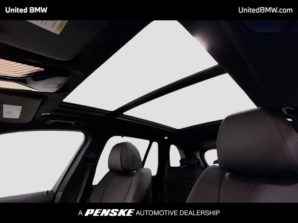 Thumbnail: 2022 BMW X5 - 12