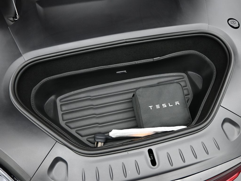 2024 Tesla Model S Plaid Tri Motor All-Wheel Drive