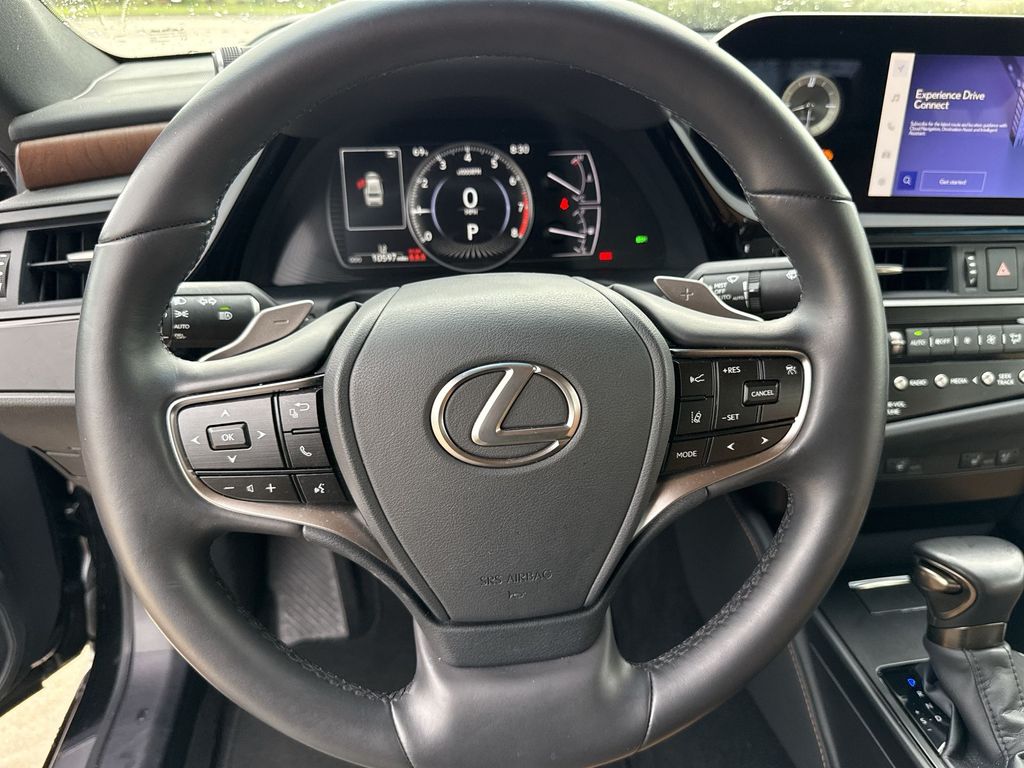 Thumbnail: 2025 Lexus ES - 21