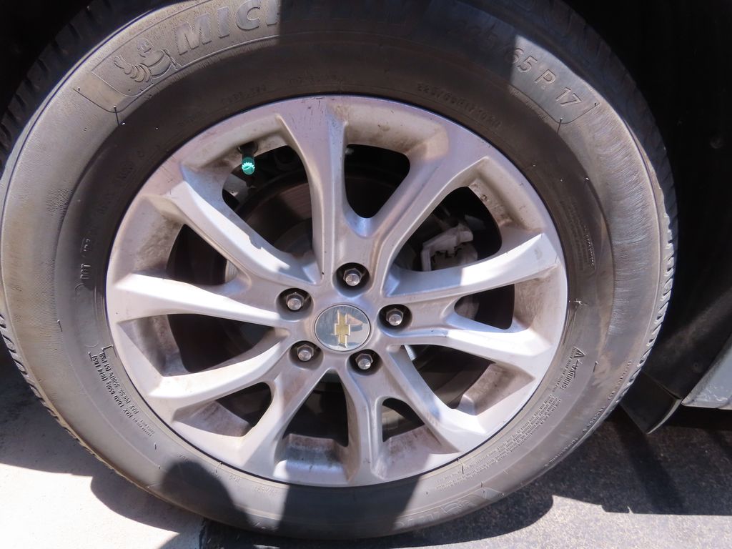 Thumbnail: 2019 Chevrolet Equinox - 17