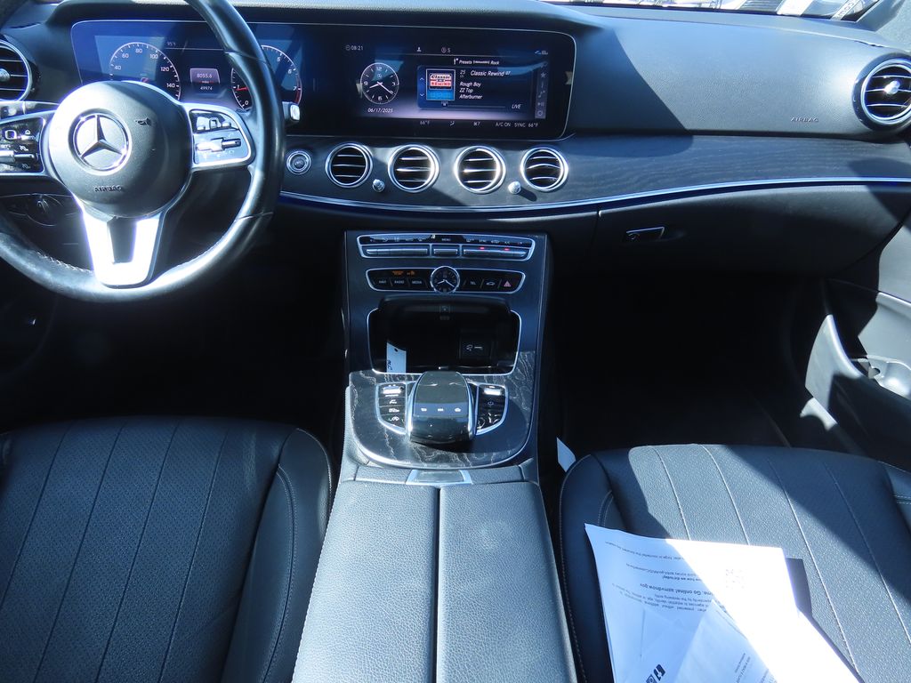 Thumbnail: 2020 Mercedes-Benz E-Class - 7