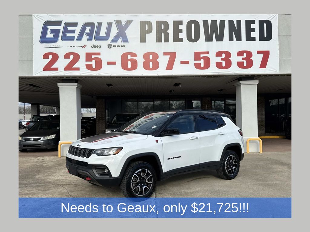 Bright White Clearcoat 2024 Jeep Compass Trailhawk 4WD SUV / Crossover Four-Wheel Drive 8-Speed Automatic