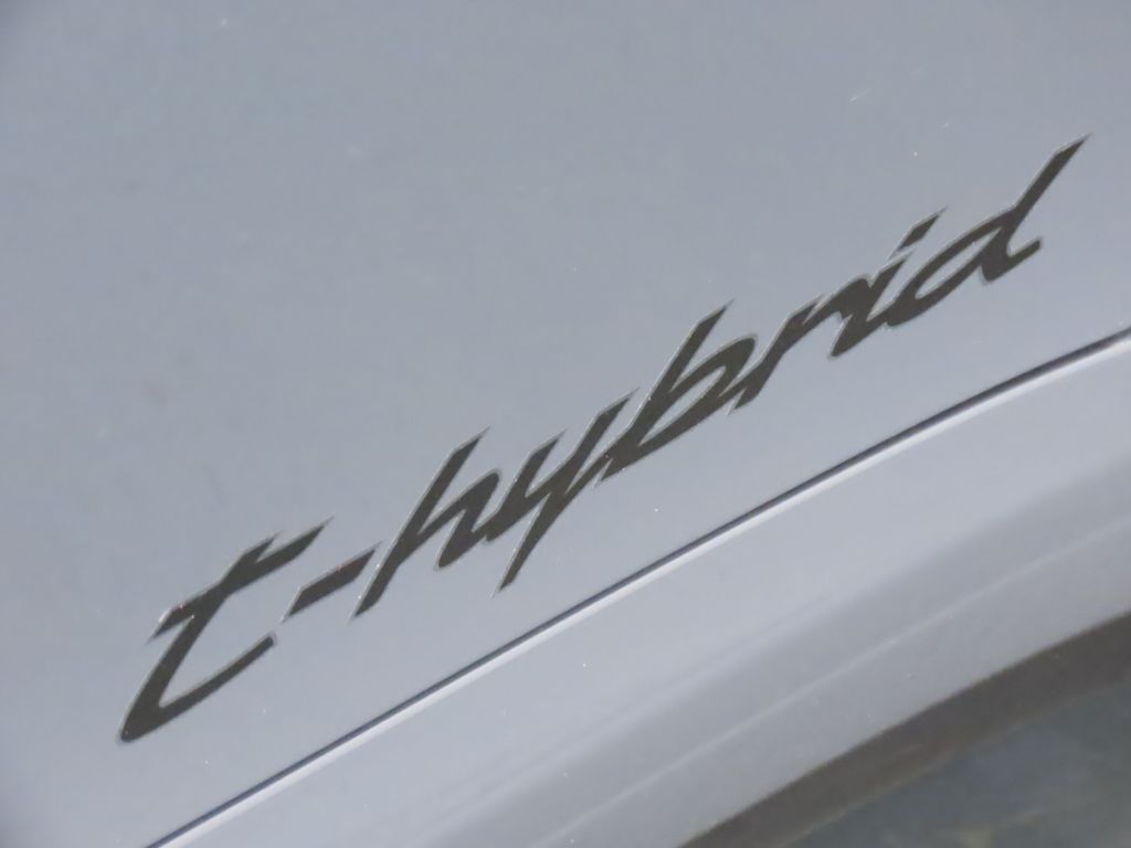 Thumbnail: 2025 Porsche 911 - 13