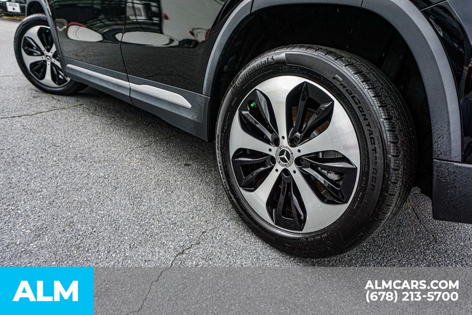 Used 2025 Black Mercedes-Benz GLA 250 image 16
