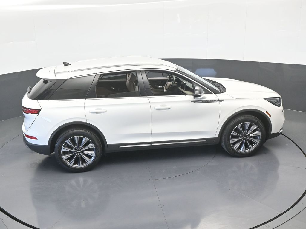 Used 2022 Pristine White Metallic Tri-Coat Lincoln Reserve image 58