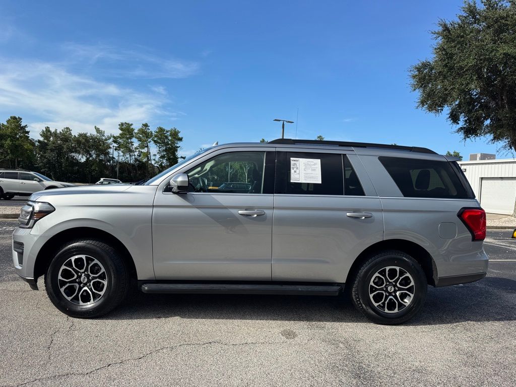 2024 Ford Expedition XLT photo 4
