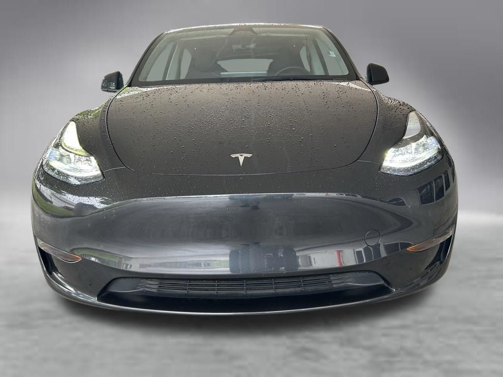 Used 2024  Tesla  image 12