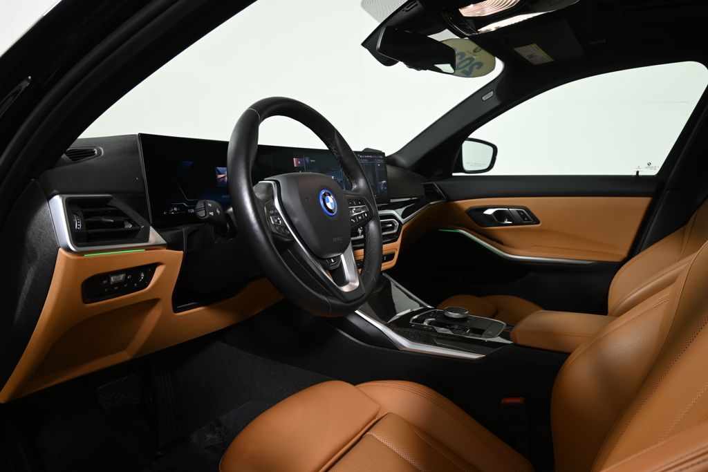 Thumbnail: 2023 BMW 3 Series - 15