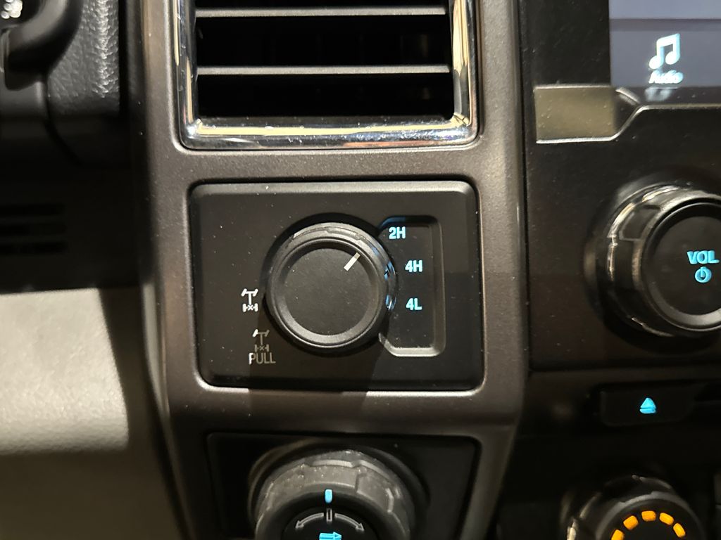 Used 2016 Brown Ford XLT image 28