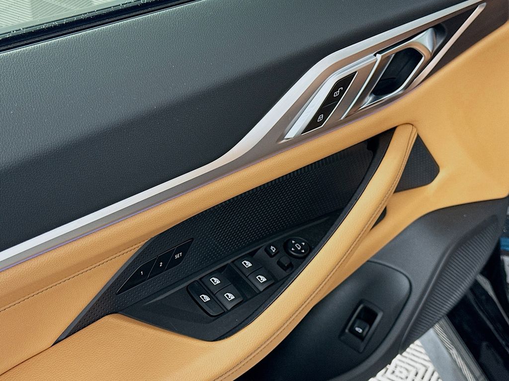 Thumbnail: 2023 BMW i4 - 18