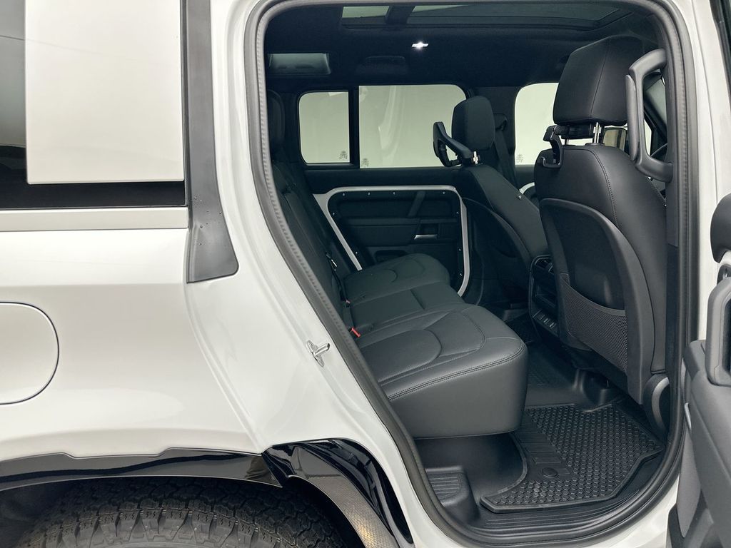 Thumbnail: 2026 Land Rover Defender - 7
