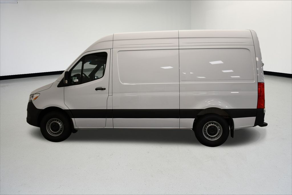 Thumbnail: 2026 Mercedes-Benz Sprinter - 5