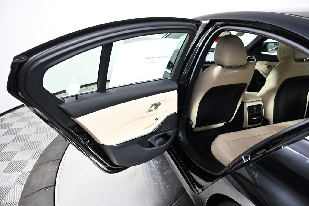 Thumbnail: 2026 BMW 3 Series - 23