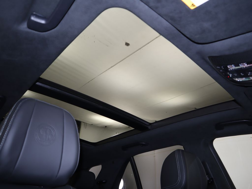 Thumbnail: 2026 Mercedes-Benz GLE - 19