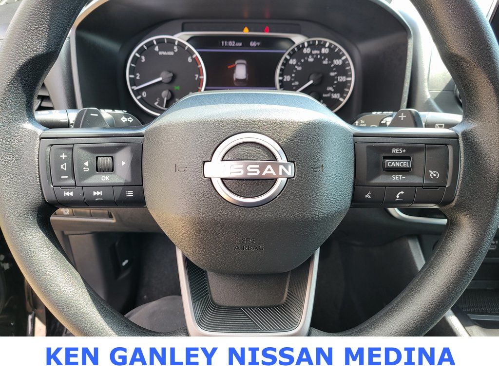 2025 Nissan Rogue S photo