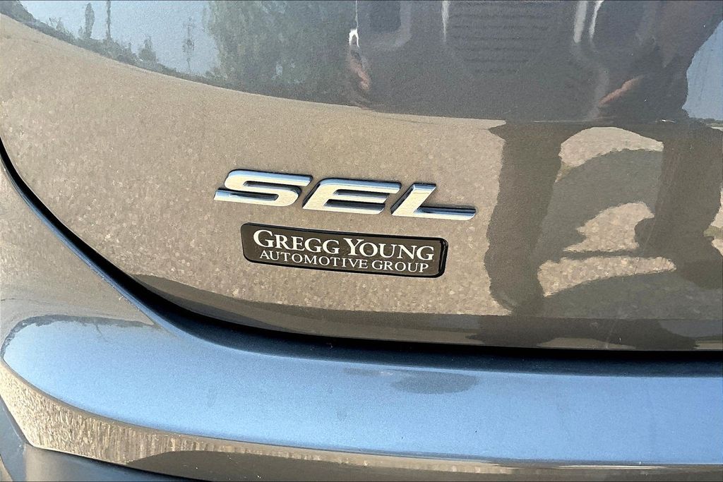 Used 2024 Ford Edge SUV