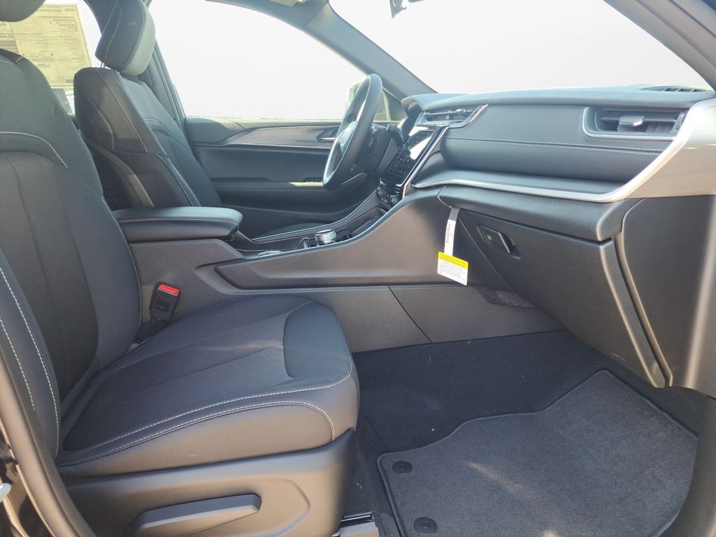 New Car 2025 Jeep Grand Cherokee  For Sale Under $35,000 In Austin, Texas